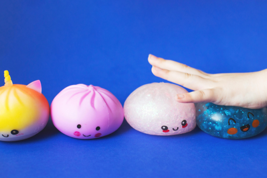 Inmetro alerta para riscos dos brinquedos squishy e orienta pais a redobrar os cuidados