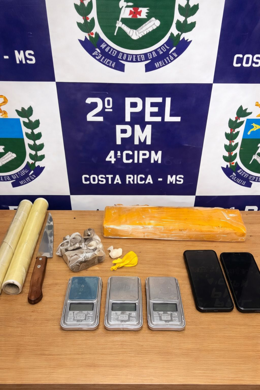 Três são presos por tráfico em duas ações da PM em Costa Rica