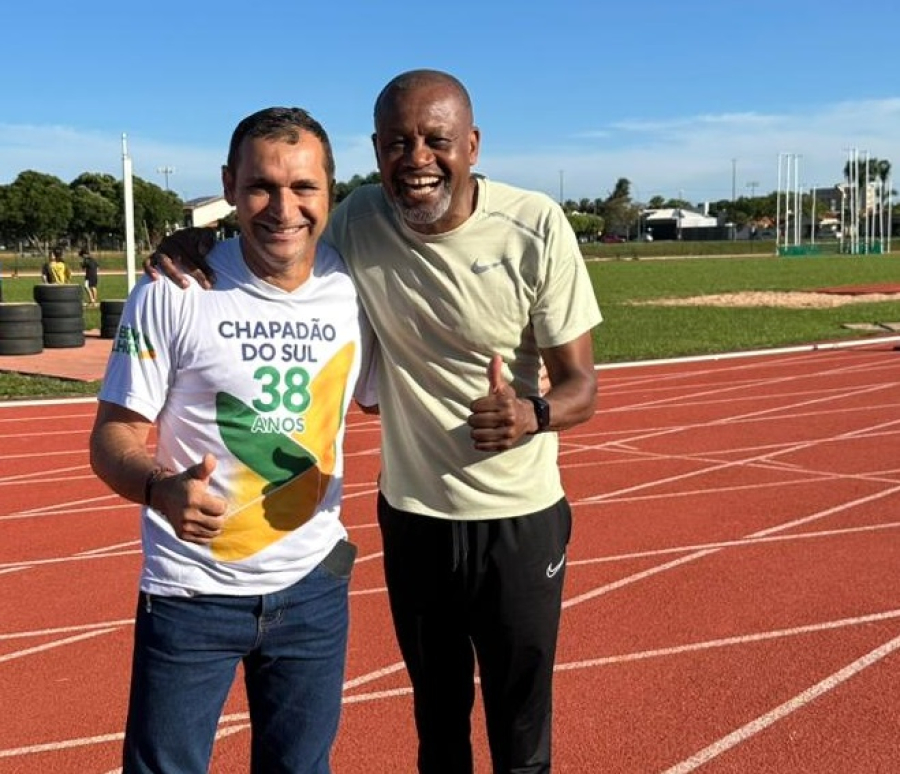 Zequinha Barbosa inspira jovens atletas em visita marcante a Chapadão do Sul