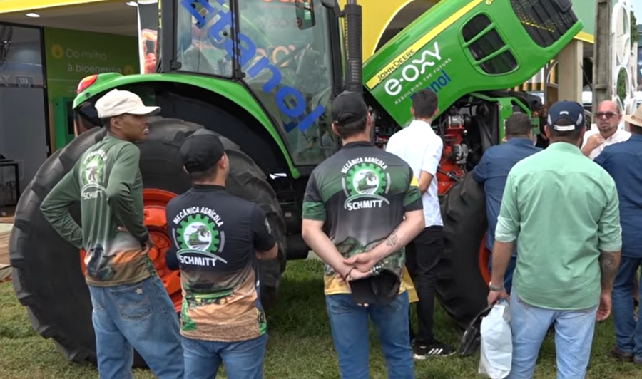 Trator a etanol sem troca de motor surge como alternativa ao diesel e pode mexer com o agro no Brasil