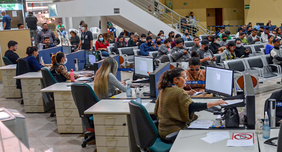 Interior de MS tem horário ampliado para regularização do título; capital também terá plantões