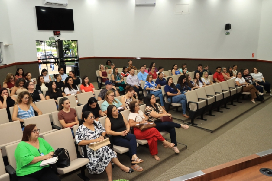 Internet e infância: Chapadão do Sul promove debate sobre proteção de crianças e adolescentes