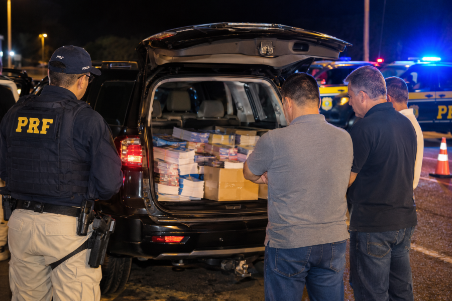 Três vereadores de Aparecida do Taboado são encaminhados à delegacia após abordagem em veículo oficial