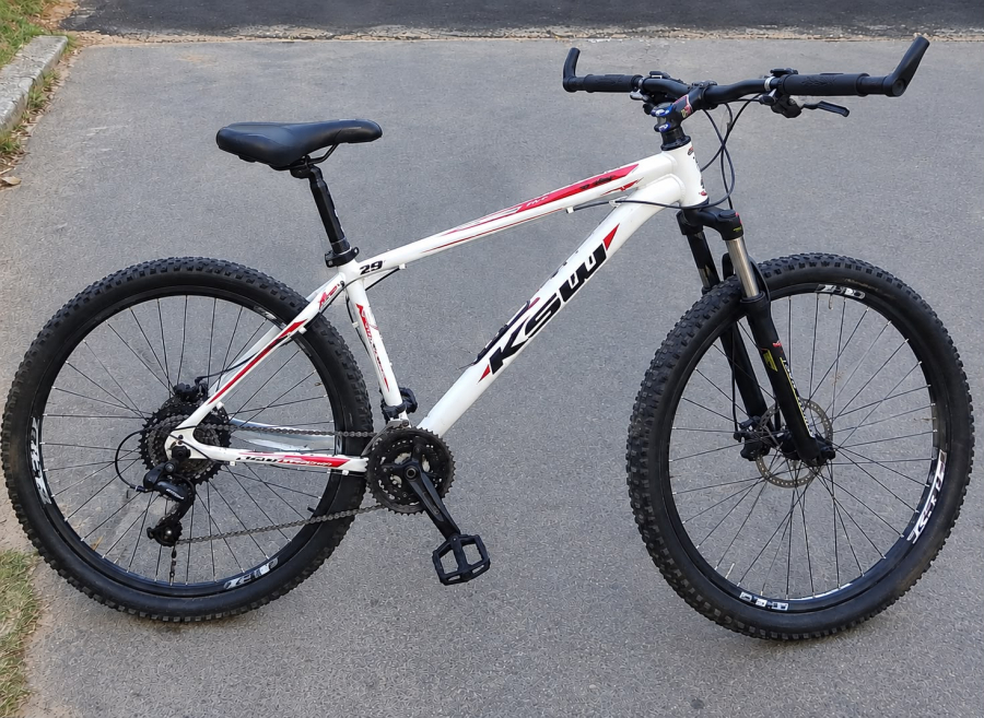 Bicicleta desaparece no ginásio municipal de Chapadão do Sul e dono pede ajuda