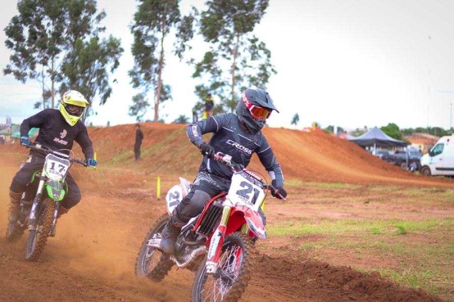 Estadual de Motocross chega ao último dia neste domingo em Chapadão do Sul